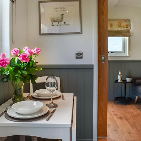 Meadows View Shepherd's Hut Cockermouth